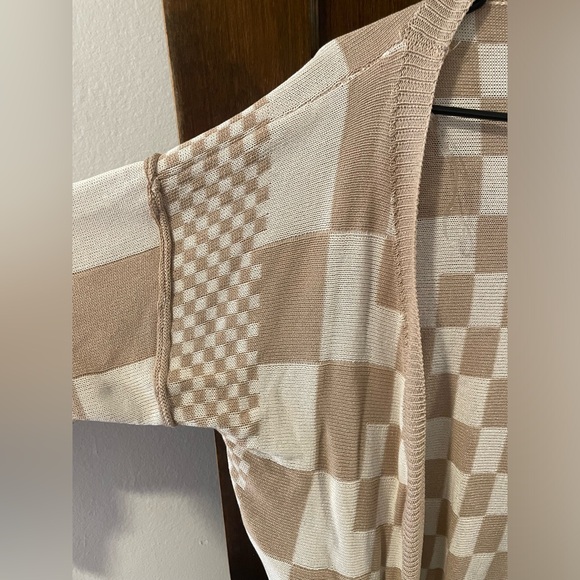 Checkered Cardigan - Picture 7 of 7